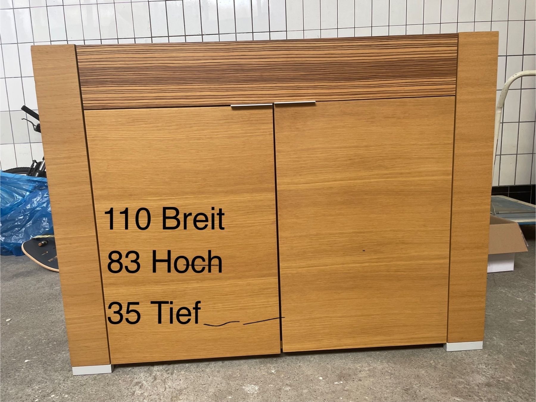 Pfister Cassettiere: Kommode Buchefurnier mit Schublade und Tueren – Usato da Breitenbach venduto da dieFeine 5