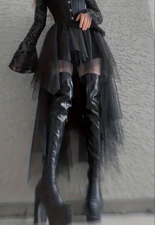 Gonna in tulle nero-pantaloncini dentro-stile particolare