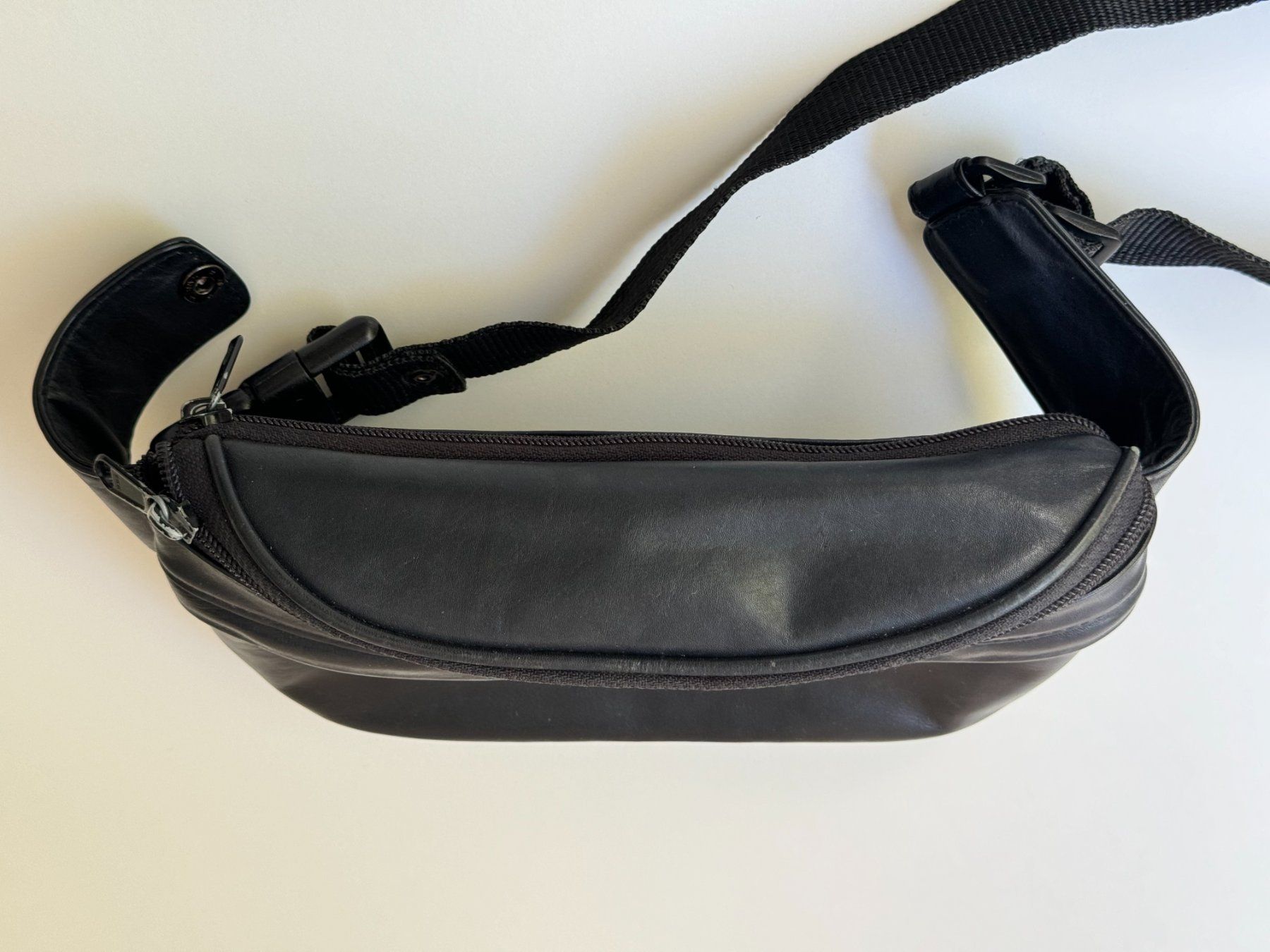 Borse: Sac banane noir – Usato da Genève venduto da Reveur 4