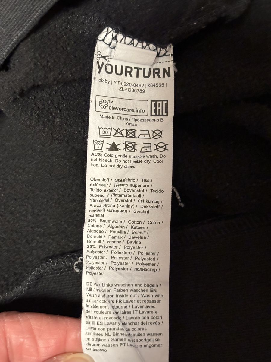 Maglioni & Felpe: Schwarzer Pullover 38 – Usato da Kesswil venduto da Branca-01 5
