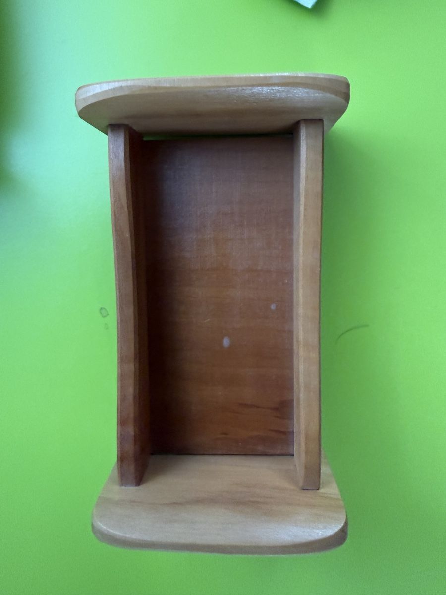 Puppenhäuser & -möbel: Puppenhausmöbel aus Holz – Gebraucht aus Kirchberg BE von wimmler 1