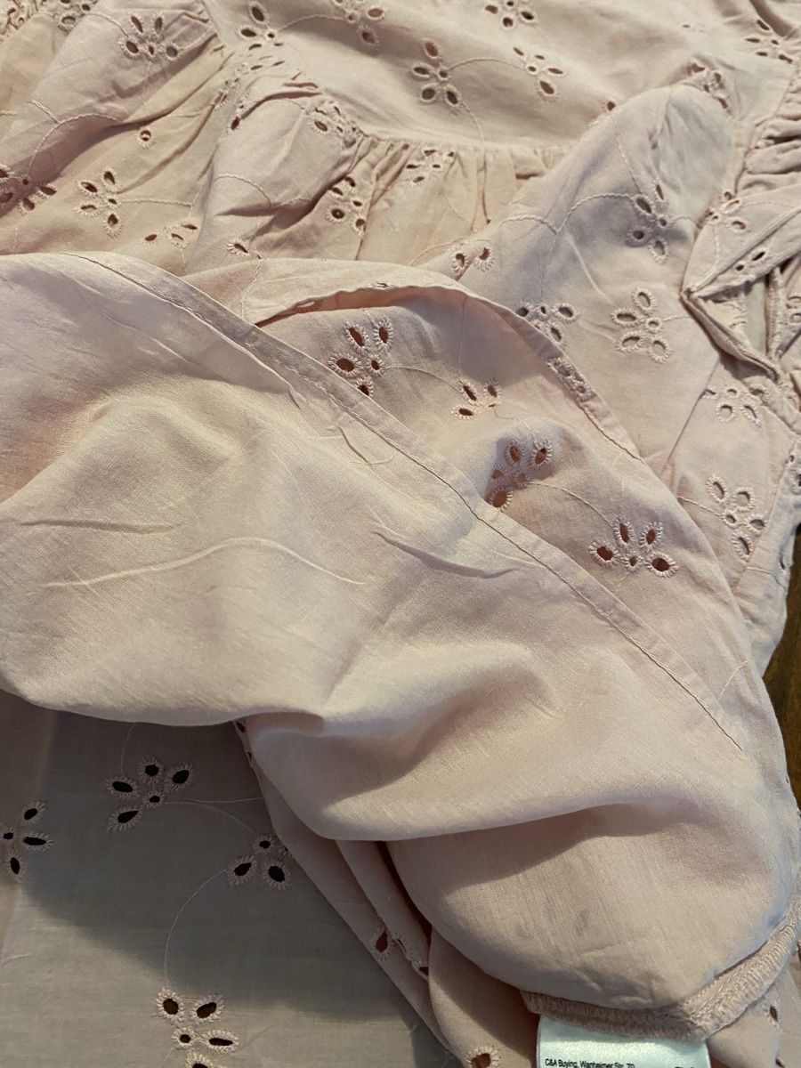C&A Blusen: Bluse in rosa Lochstickerei – Gebraucht aus Winterthur von Sunshineandrain 2