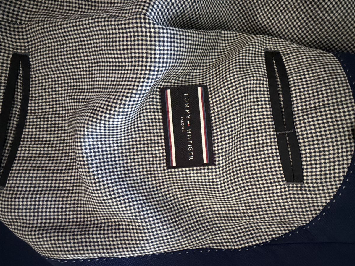 Tommy Hilfiger Anzüge: Costume bleu Tommy Hilfiger – Gebraucht aus Ravoire von FredLatourre 3