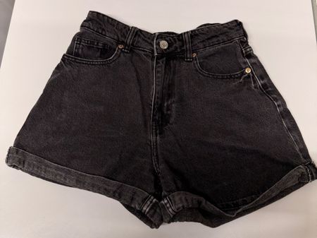 Schöne kurze Jeans-Hose, Gr. 36, Top Zustand, Sommer!