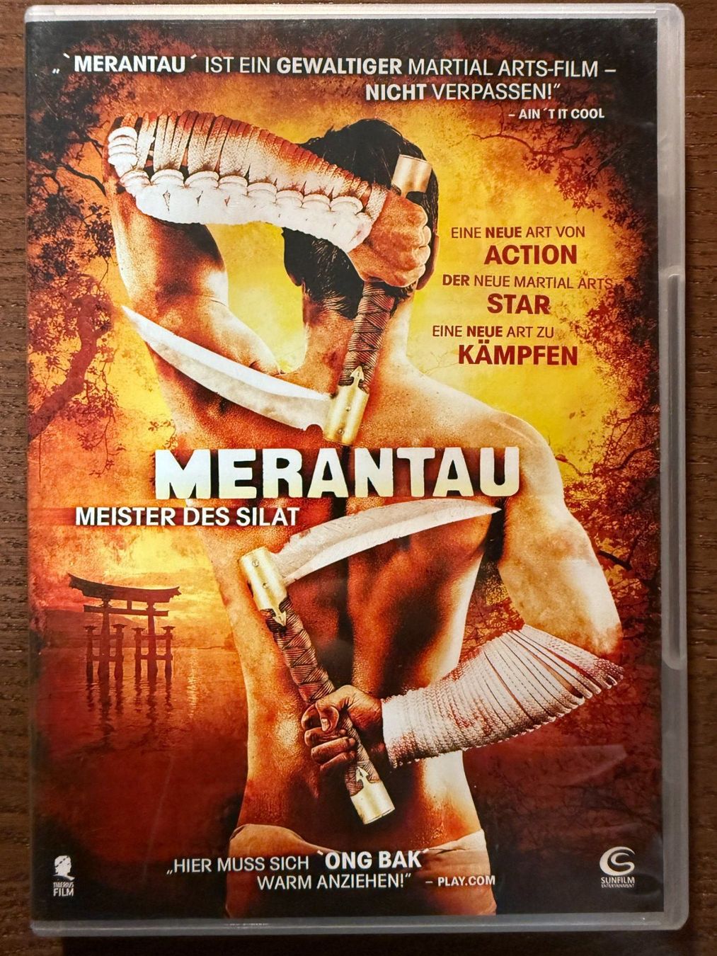 Tutti i DVDs: Merantau - Meister des Silat – Usato da Zürich venduto da FilmFreunde