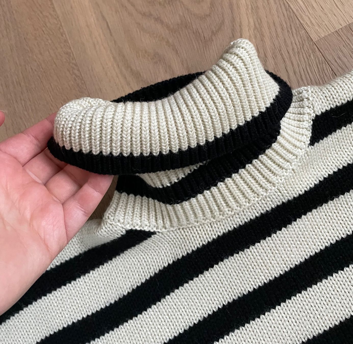 Pulls & Sweat-shirts: Toteme Pullover – Neuf (Voir description) à Winterthur par 19.19 3