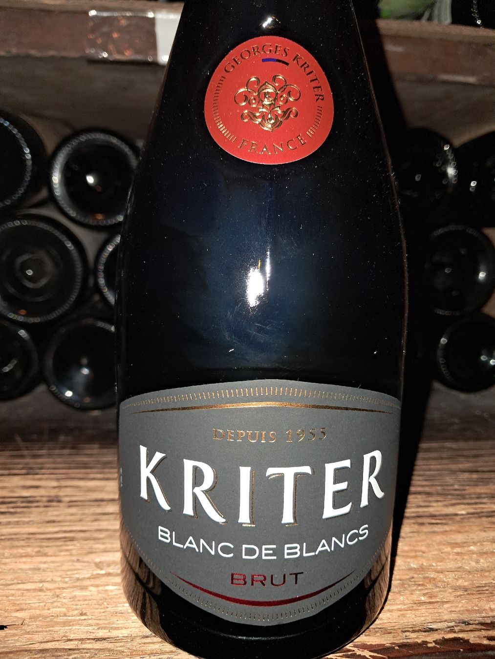 Vino: Kriter Brut Blanc de Blancs – Nuovo e nell'imballaggio originale da Le locle venduto da juliensaran