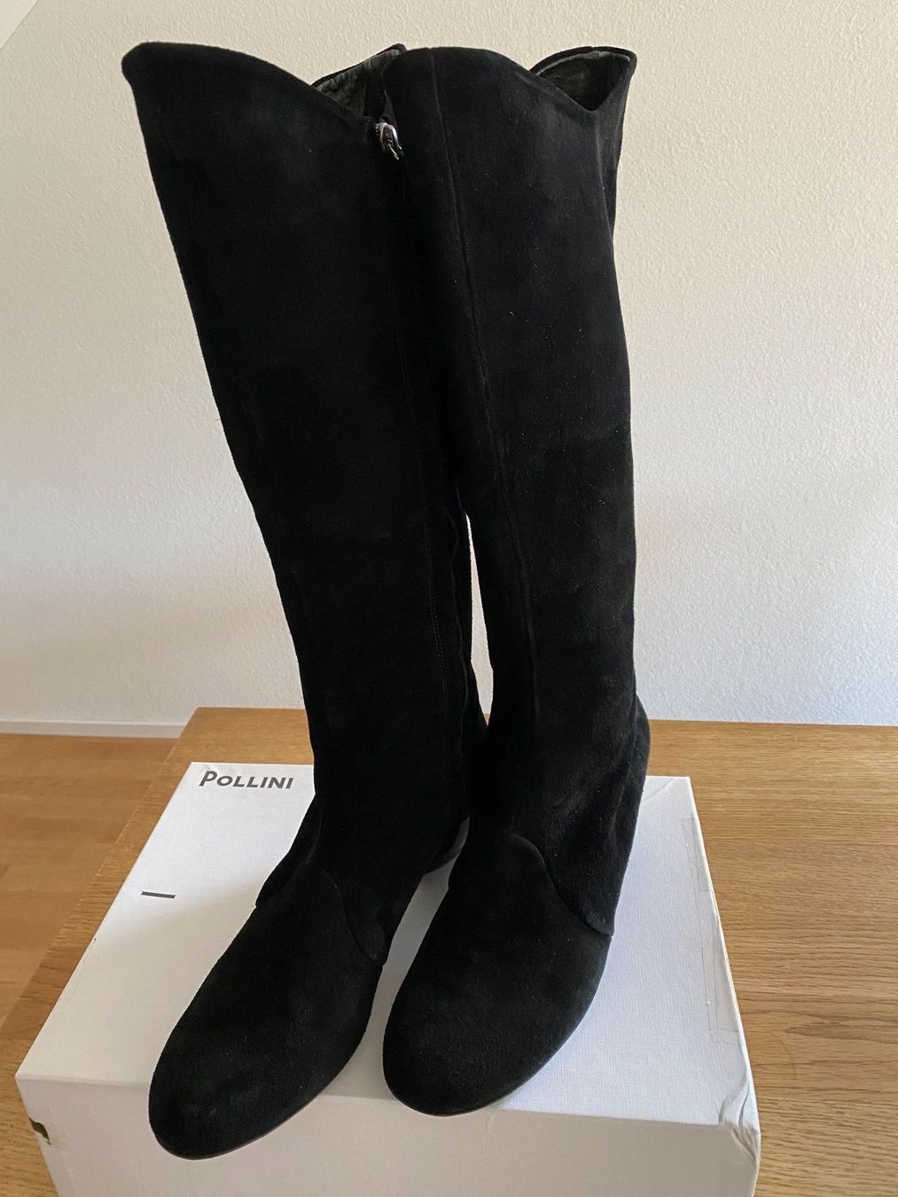 Scarpe da donna: Pollini Leder Stiefel, Gr. 41, Schwarz, Neu – Nuovo (secondo la descrizione) da Hemmental venduto da neander0614