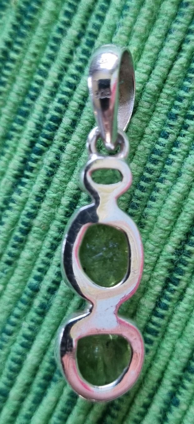 Ciondoli: Peridotanhänger 925 Silber – Nuovo (secondo la descrizione) da unterägeri venduto da ursiou 1