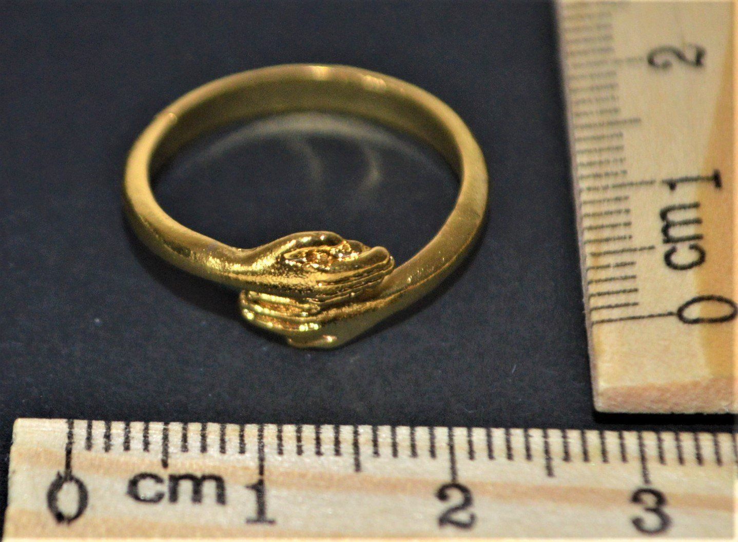 Anelli: Ring 072 - Umarmung - Farbe Gold – Nuovo e nell'imballaggio originale da Goldiwil (Thun) venduto da han_v5b7 2