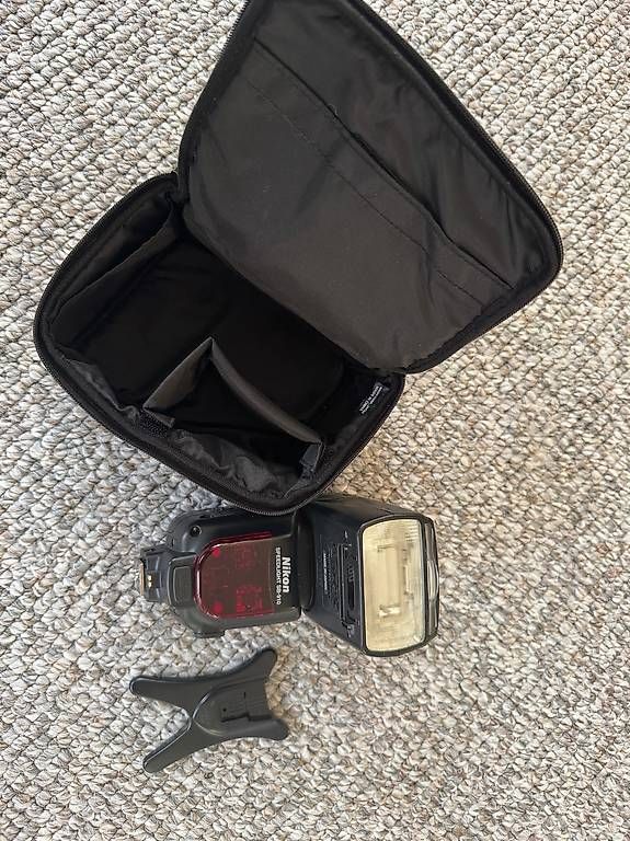 Flash: NIKON SB-910 Aufsteckplitz inkl Slave-Modus – Usato da Nussbaumen AG venduto da ColouredDay