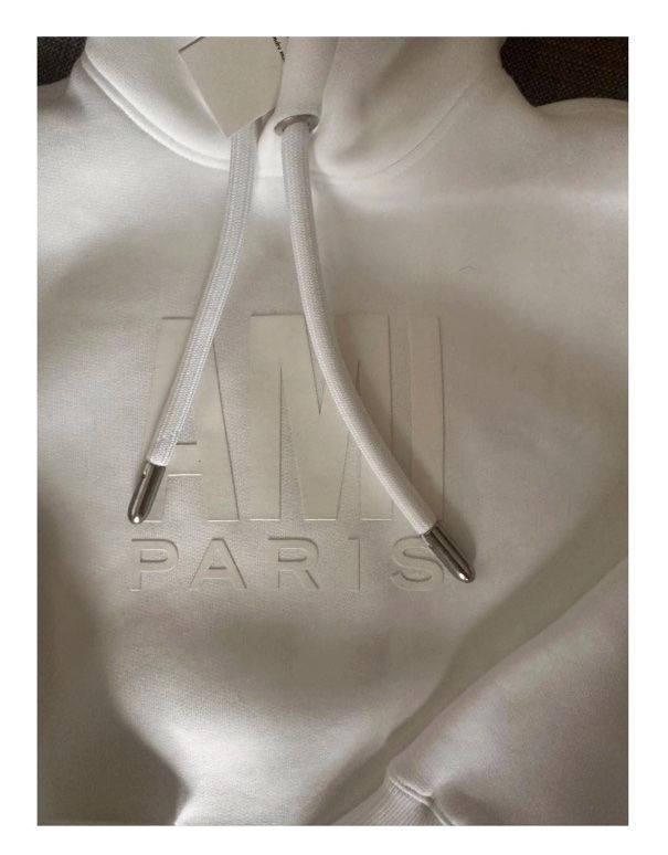 Maglioni & Felpe: AMI Paris Hoodie – Usato da Oberrohrdorf venduto da saraha1983 1