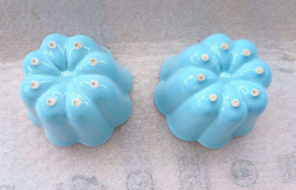 Rössler Backformen: Rössler 2 Pudding Form blau Perfekt Zustand -G40 – Gebraucht aus Morges von vimajes12 3