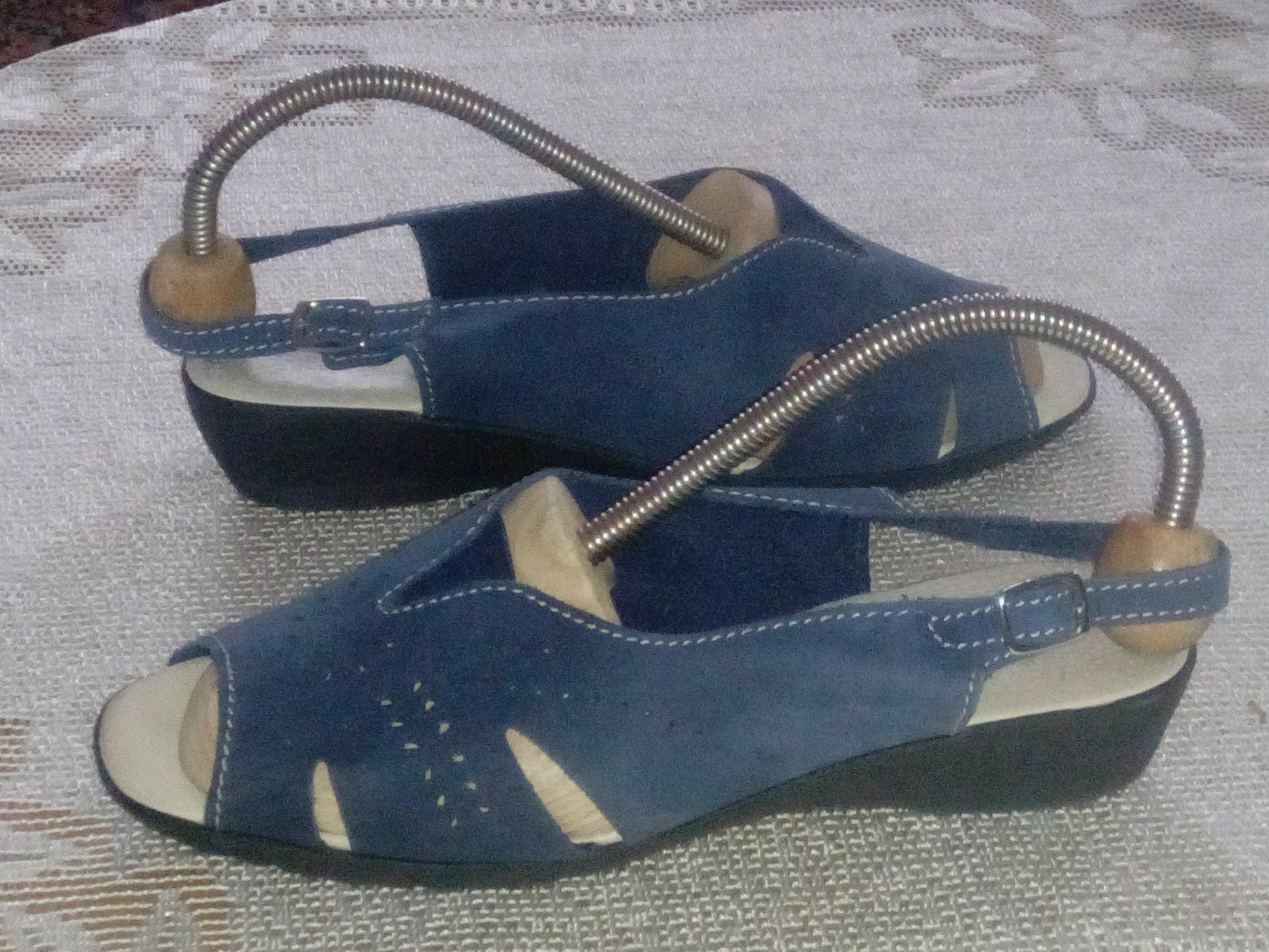 Scarpe da donna: Bequeme Sandalette  Marke: Confortissimo – Usato da Zürich venduto da Mitzi6 2