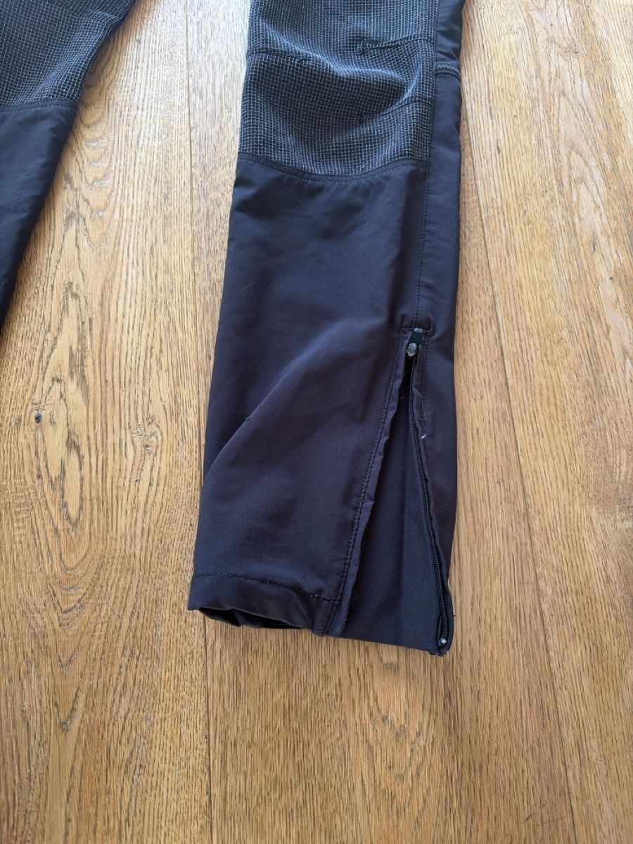 CMP Pantaloni: CMP Wanderhose schwarz Grösse 140 – Usato da Wilen b. Wil venduto da b-mountain 2