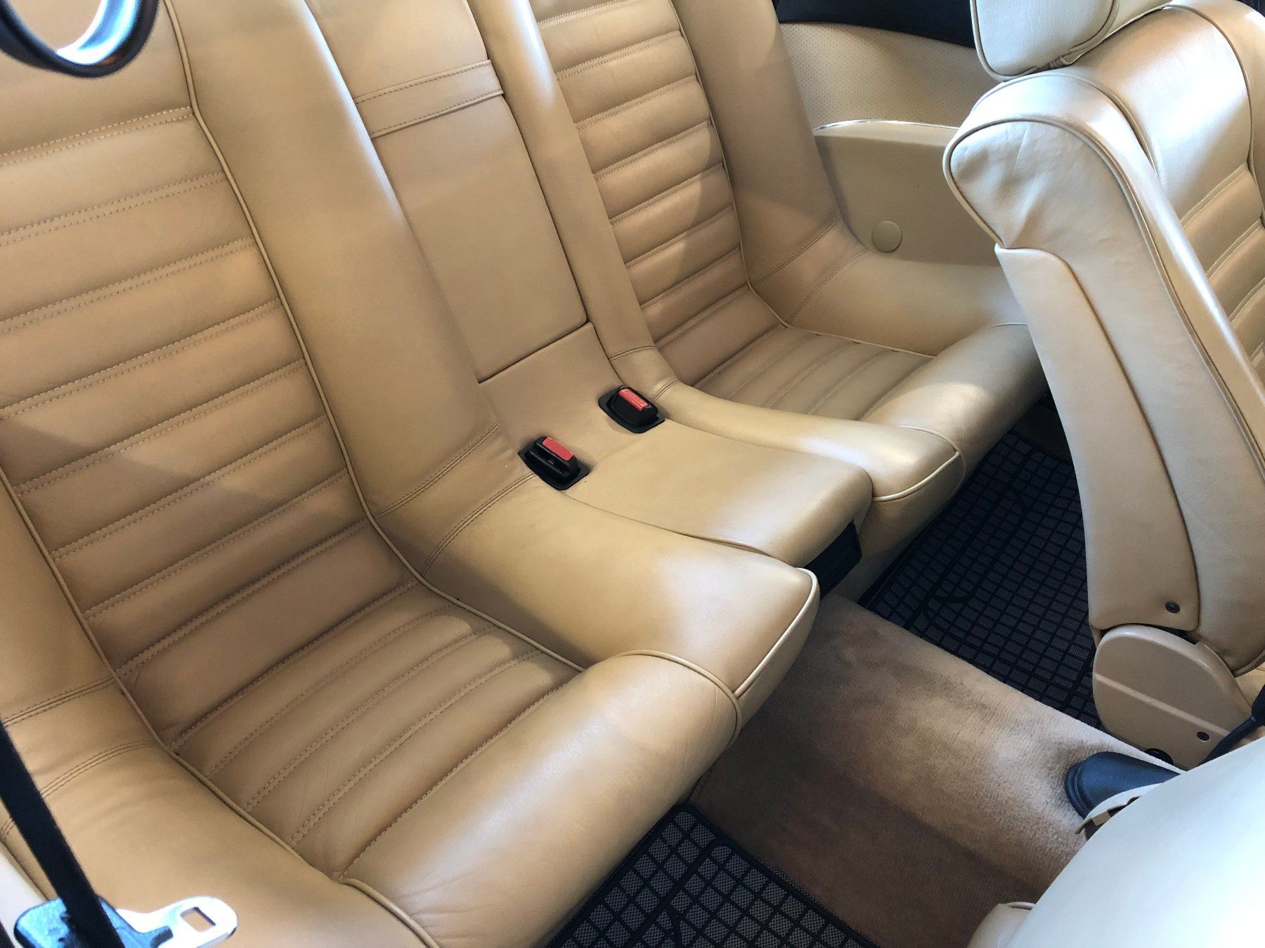 BMW Automobili: BMW 633 CSI (Coupé) – Usato da Gampelen venduto da Steuer0 7
