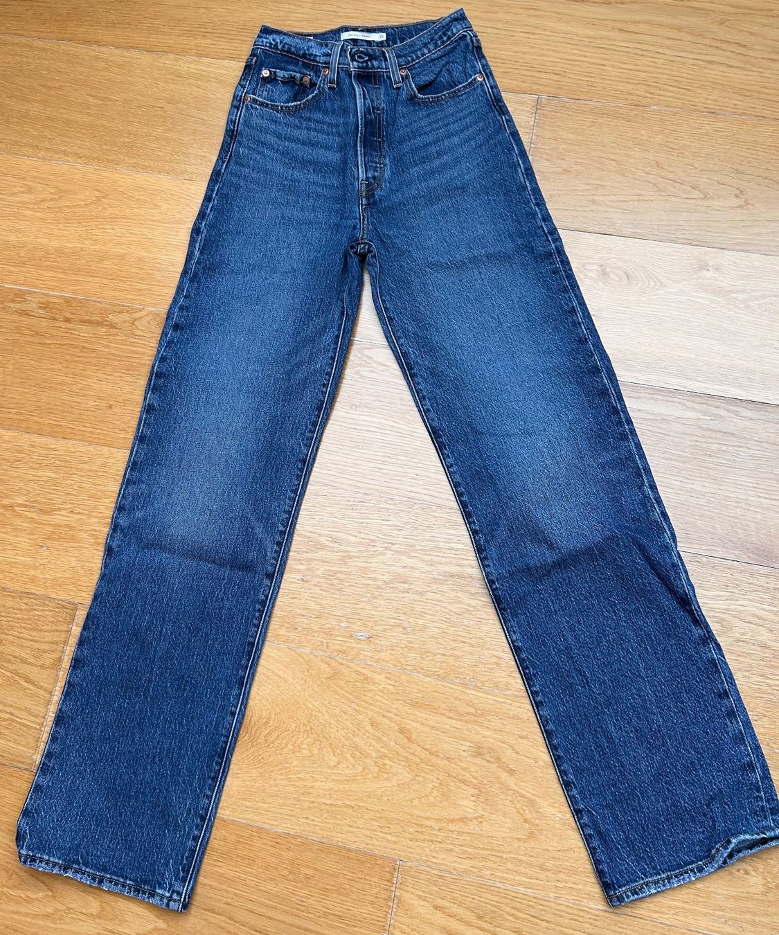 Levi's Jeans: Levi's Jeans Straight – Nuovo (secondo la descrizione) da Thunstetten venduto da ise_6glx