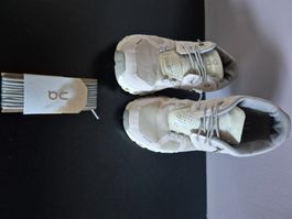 On Turnschuhe Gr. 38 Helllila