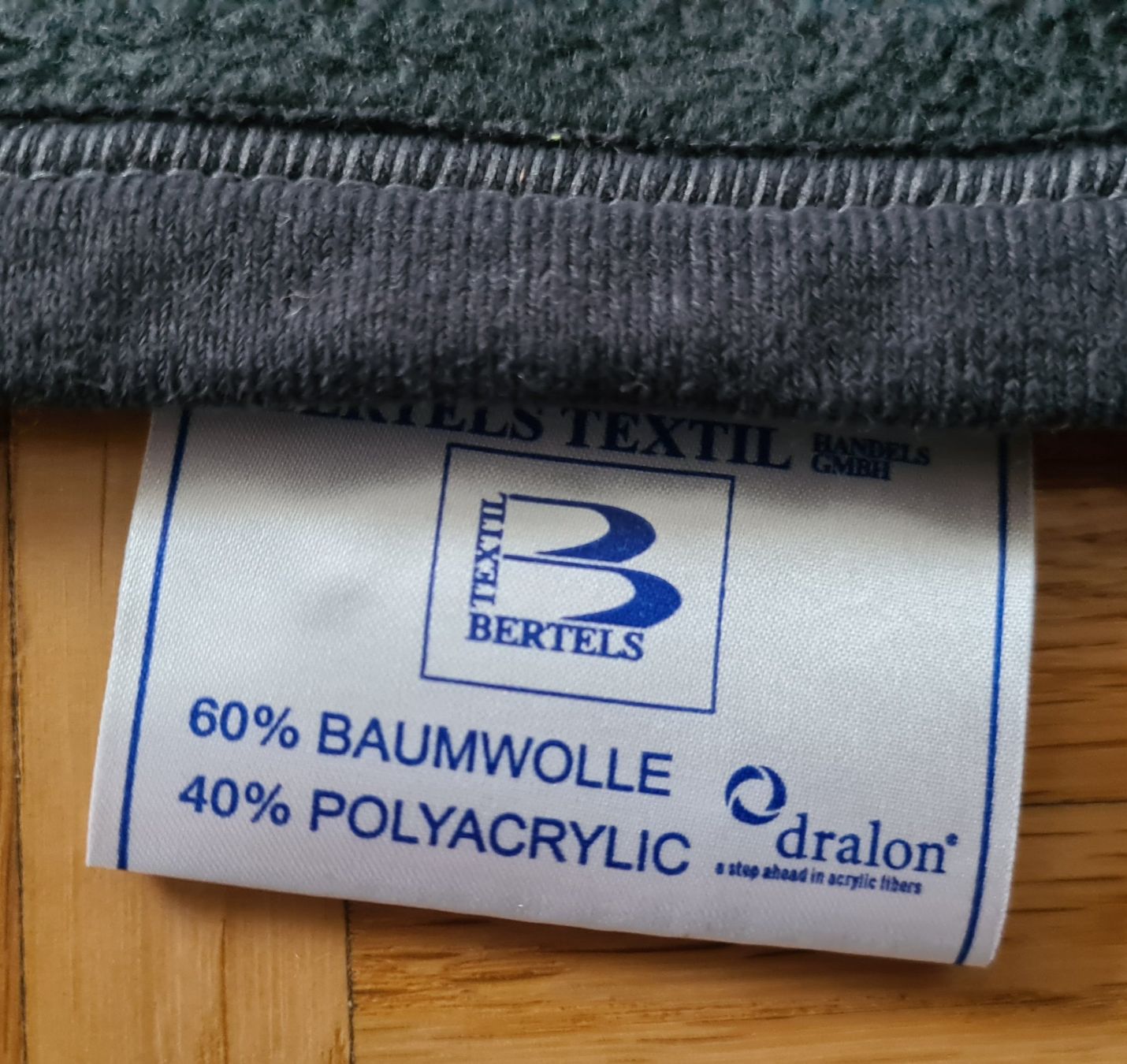 Coperte: FCB Wolldecke FC Basel 1893 – Nuovo (secondo la descrizione) da Grosswangen venduto da Spieler10 3