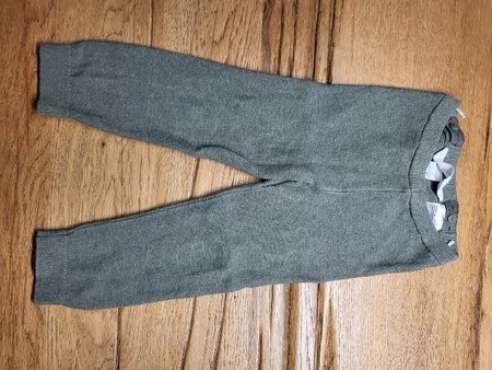 H&M Kinderhose Adorables oliv grün Grösse 92