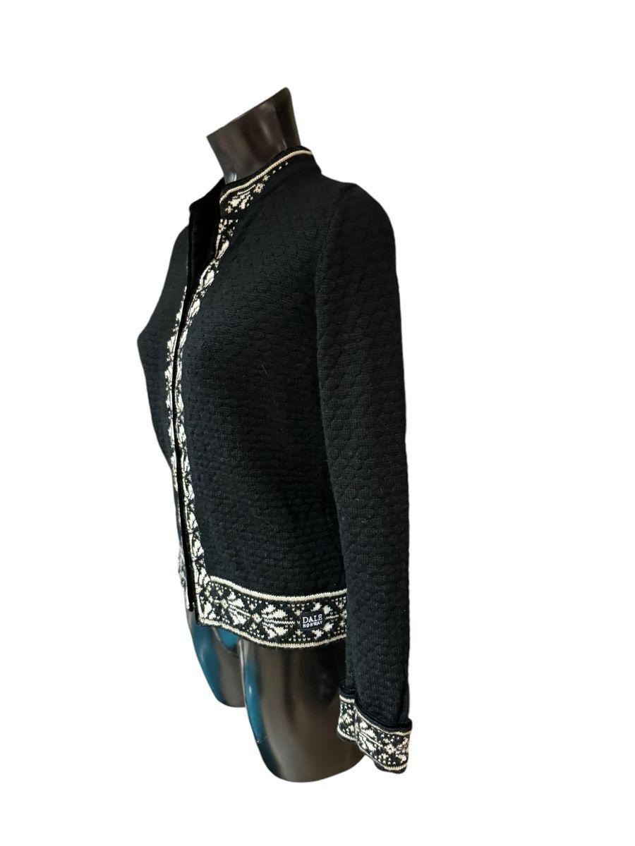 Vestes: DALE NORWAY Strickjacke – D'occasion à Zürich par rachdied 2