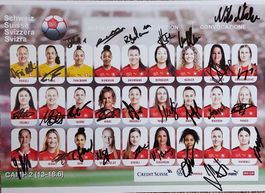 Schweizer Nati Autogramm auf Gruppenfoto EURO 2022 EM Frauen