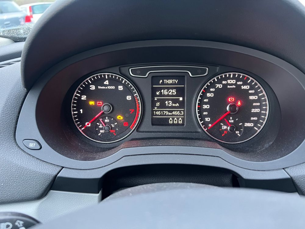 Seltener Fund! Perfekter Audi Q3 Sportback (Schaltgetriebe, Weiß, Frontantrieb) – Zum Kauf Bereit! - ljg8m2h