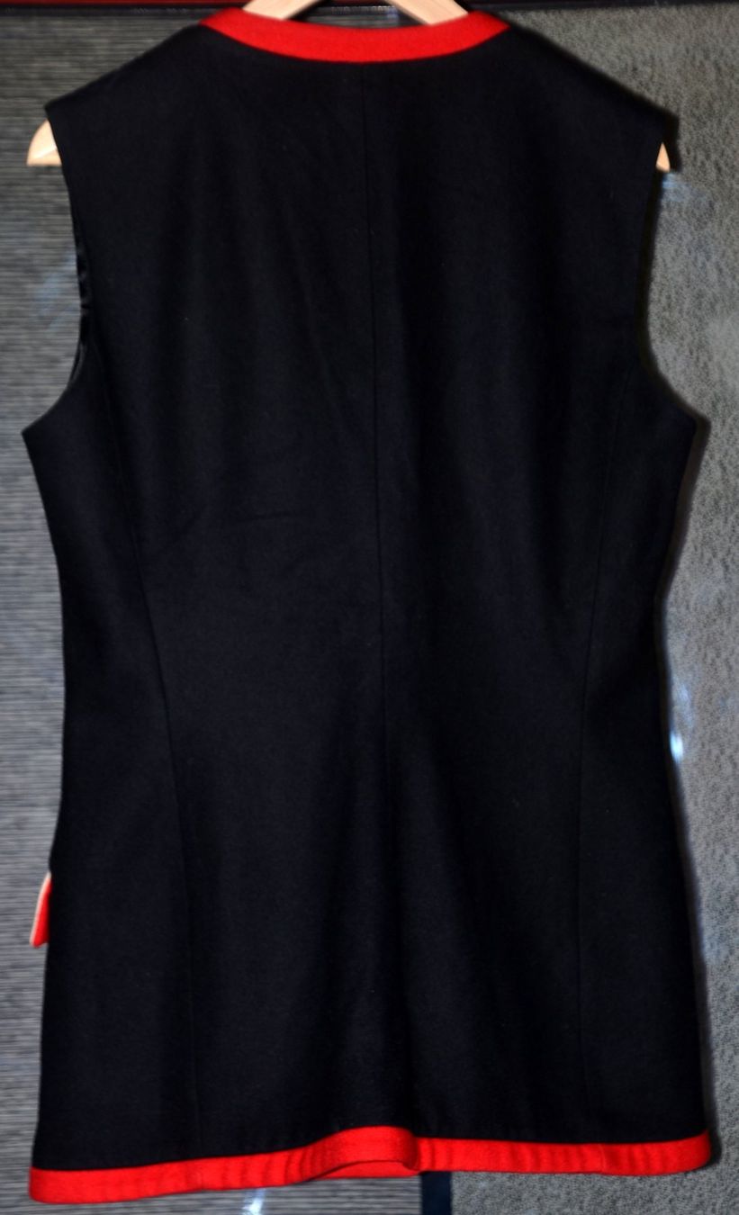 Versace Giacche: Versace ärmelloser Blazer sans manches .L – Usato da Collonges venduto da arashee 1