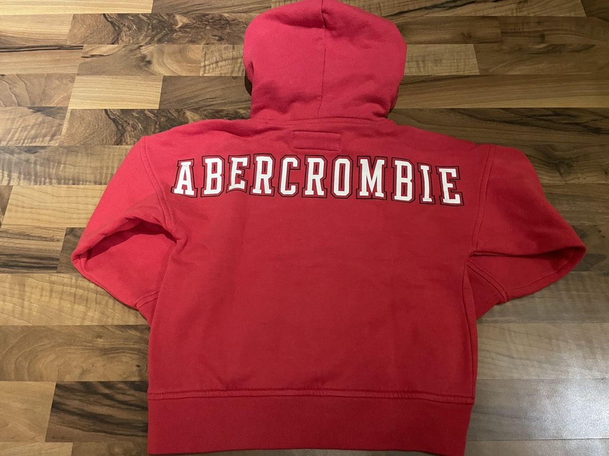 Abercrombie Maglioni & Felpe: Kapuzenpullover von Abercrombie & Fitch Grösse 5/6 – Usato da Goldswil venduto da Fisel 1