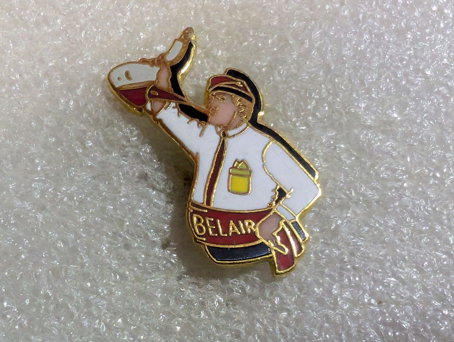 Placchette & Badge: Ansteckpin 193: Belair – Usato da Oppligen venduto da Pin-Fall-Shop