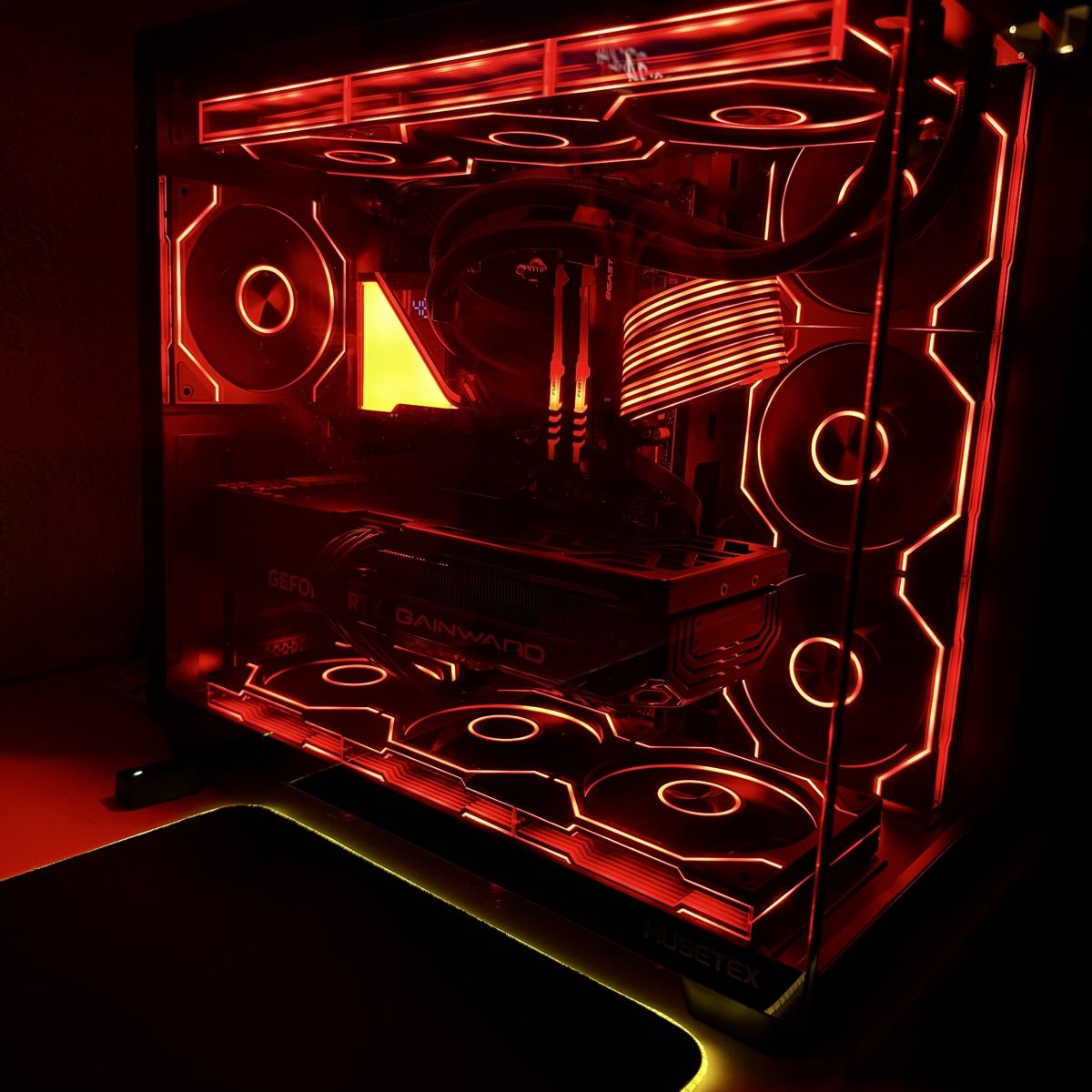 Nvidia PC: Gaming Pc RTX 4070 Ti (Neu) – Nuovo (secondo la descrizione) da Cham venduto da Dzhurswitz
