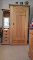 Schöner alter Kleiderschrank