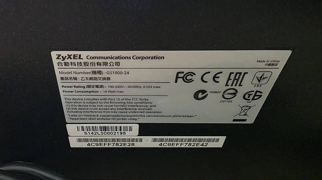 PC: Zyxel GS1900-24 network switch Gigabit – Usato da Balterswil venduto da HTG1