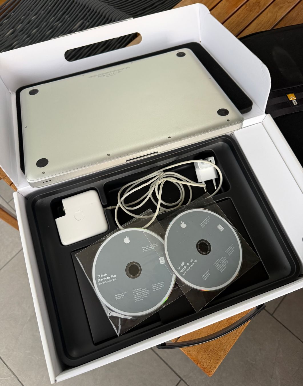 Apple Notebooks: MacBook Pro 13 Zoll mit Zubehör und Software CD-s – Defekt aus Thun von sansan01 2