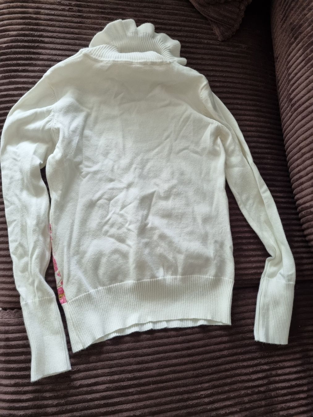 Pullover & Sweatshirts: Pull blanc fleuri taille 150 – Gebraucht aus Riddes von pierre-a-facettes 1
