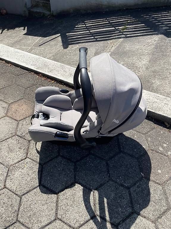 Seggiolini per auto: Babyschale Autositz Joie i-Gemm 2 – Usato da Luterbach venduto da lea_j8t2 3