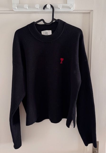 Pullover & Sweatshirts: AMI PARIS cropped jumper M – Gebraucht aus Zürich von mateuszptrk 1