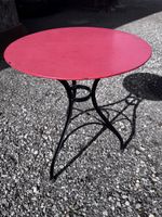 Runder Metall-Gartentisch