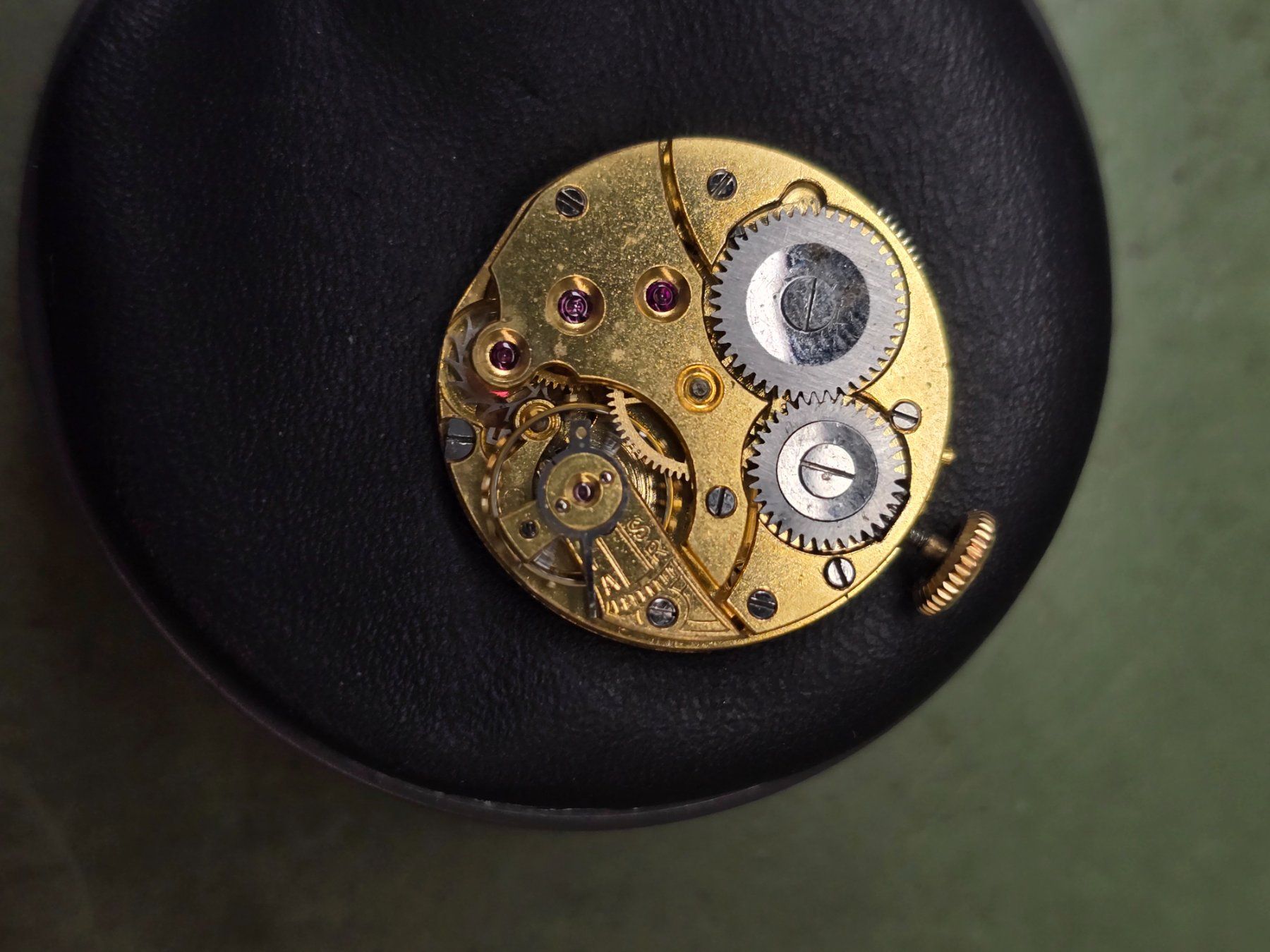 Montres: Mouvement inconnu – Défectueux à Tramelan par Nirdan 2