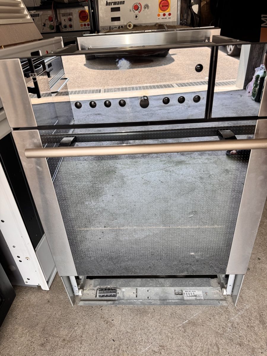 V-Zug Forni: V-ZUG Combi-Steam Backofen Steamer 55cm – Usato da Horw venduto da dancav