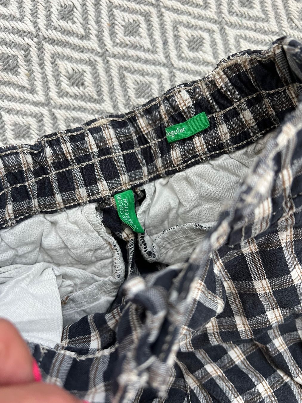 Benetton Pantaloni: BENETTON SHORTS BOYS GR 90/2Y – Usato da Basel venduto da theo-g77 2