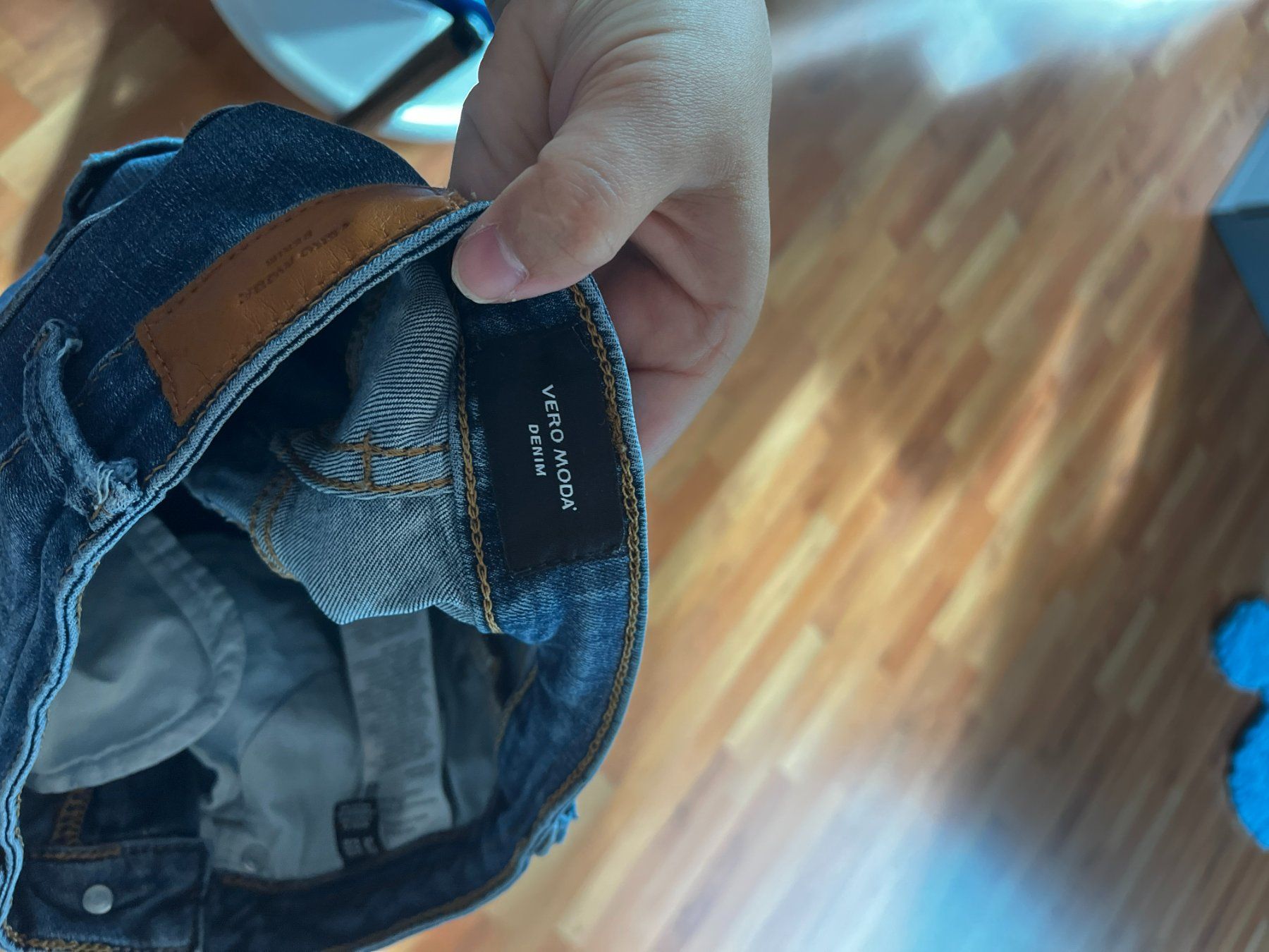 Jeans: Dunkelblaue Skinny Jeans – Gebraucht aus Seuzach von anina.k 3