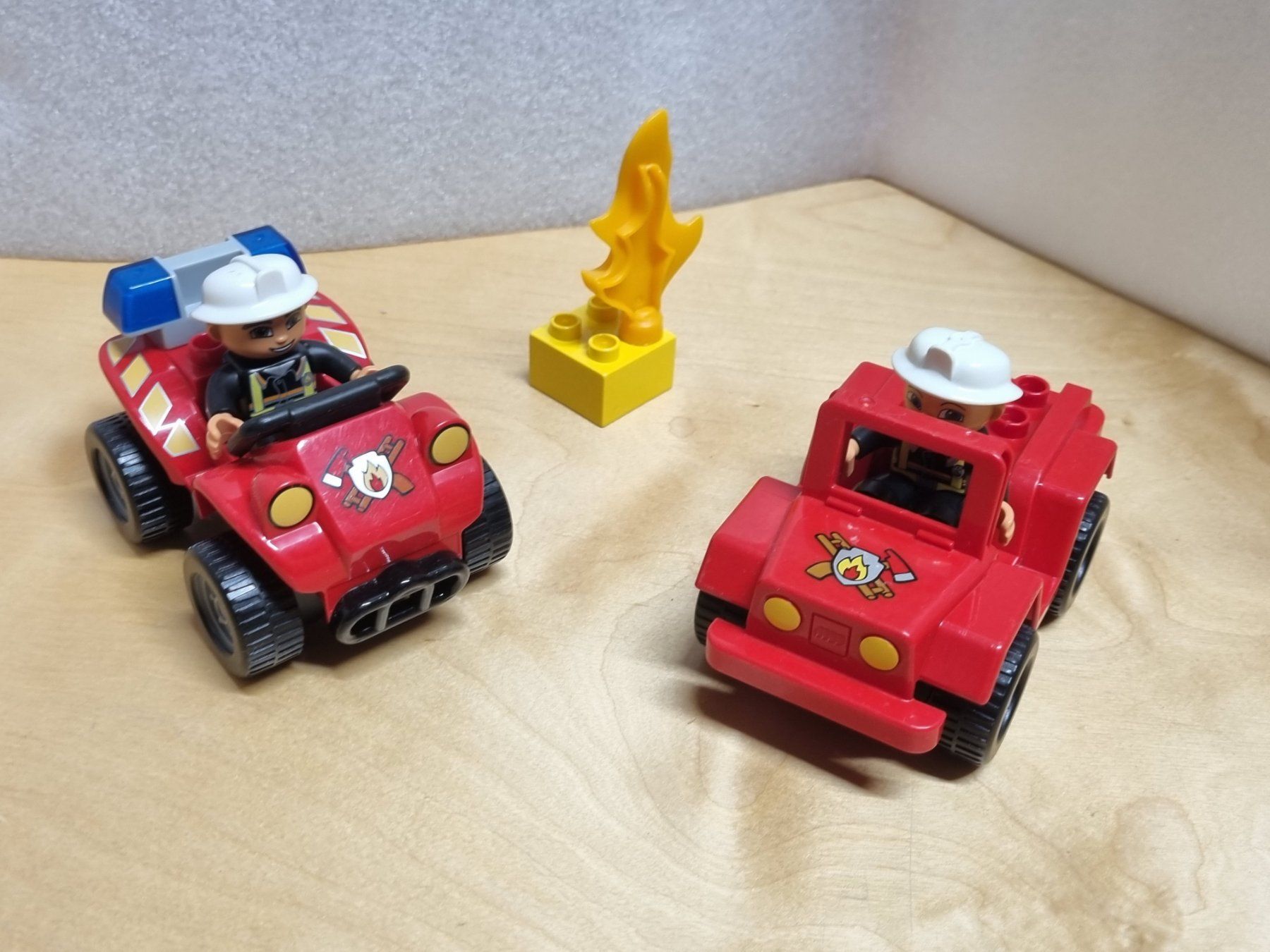 Lego Kit di costruzioni: LEGO Duplo Firefighter with Quad – Usato da Basadingen venduto da tot_59zf 1