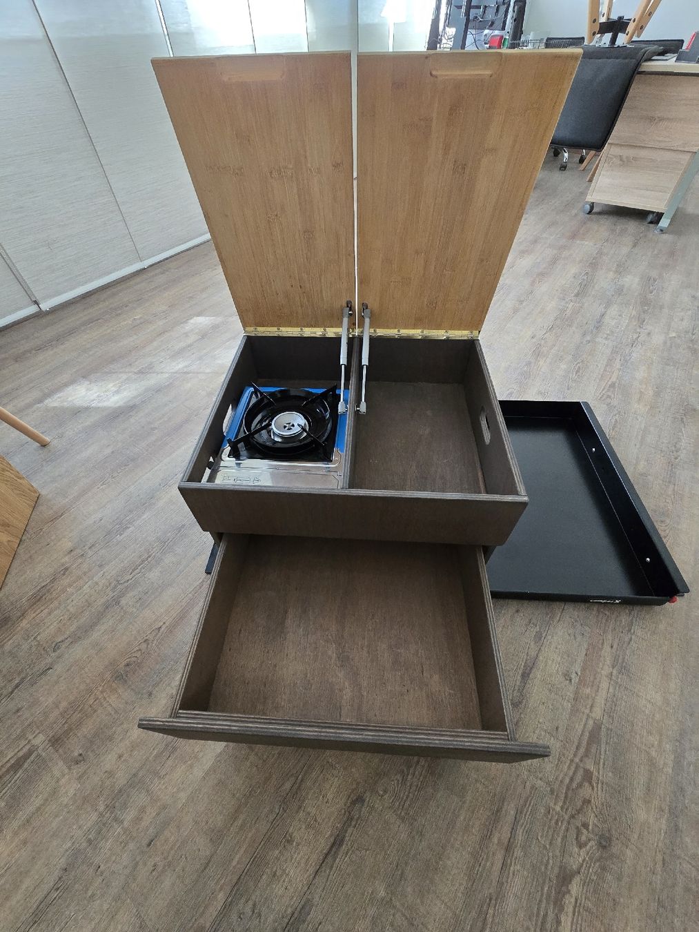 Veicoli da campeggio: CamperX Heckauszug mit Küchenbox – Usato da Otelfingen venduto da arthurka 3