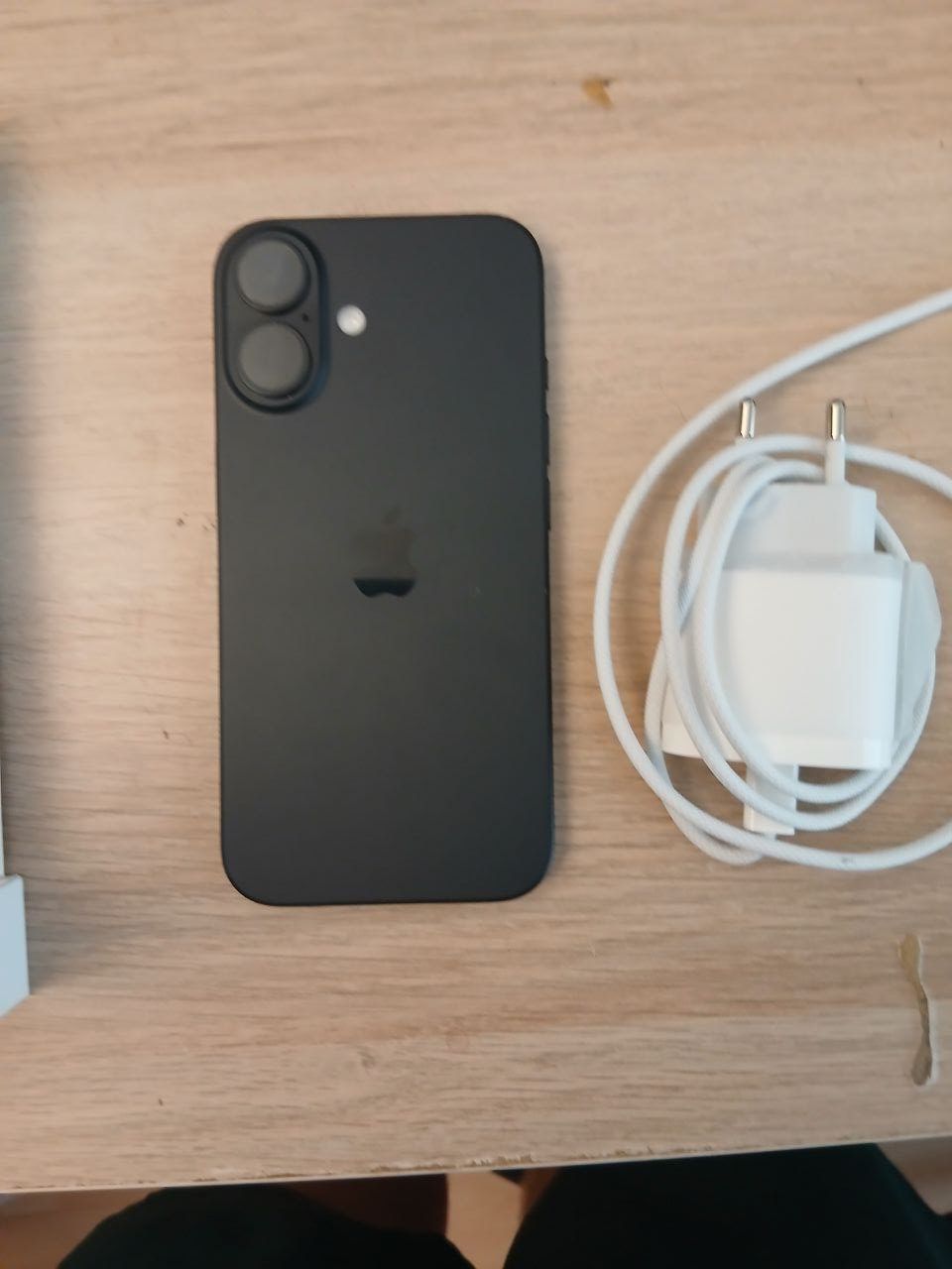 Apple Telefoni cellulari / Smartphones: I Phone 16 128 GB Black DUAL SIM – Nuovo (secondo la descrizione) da Zuerich venduto da jojo314 1