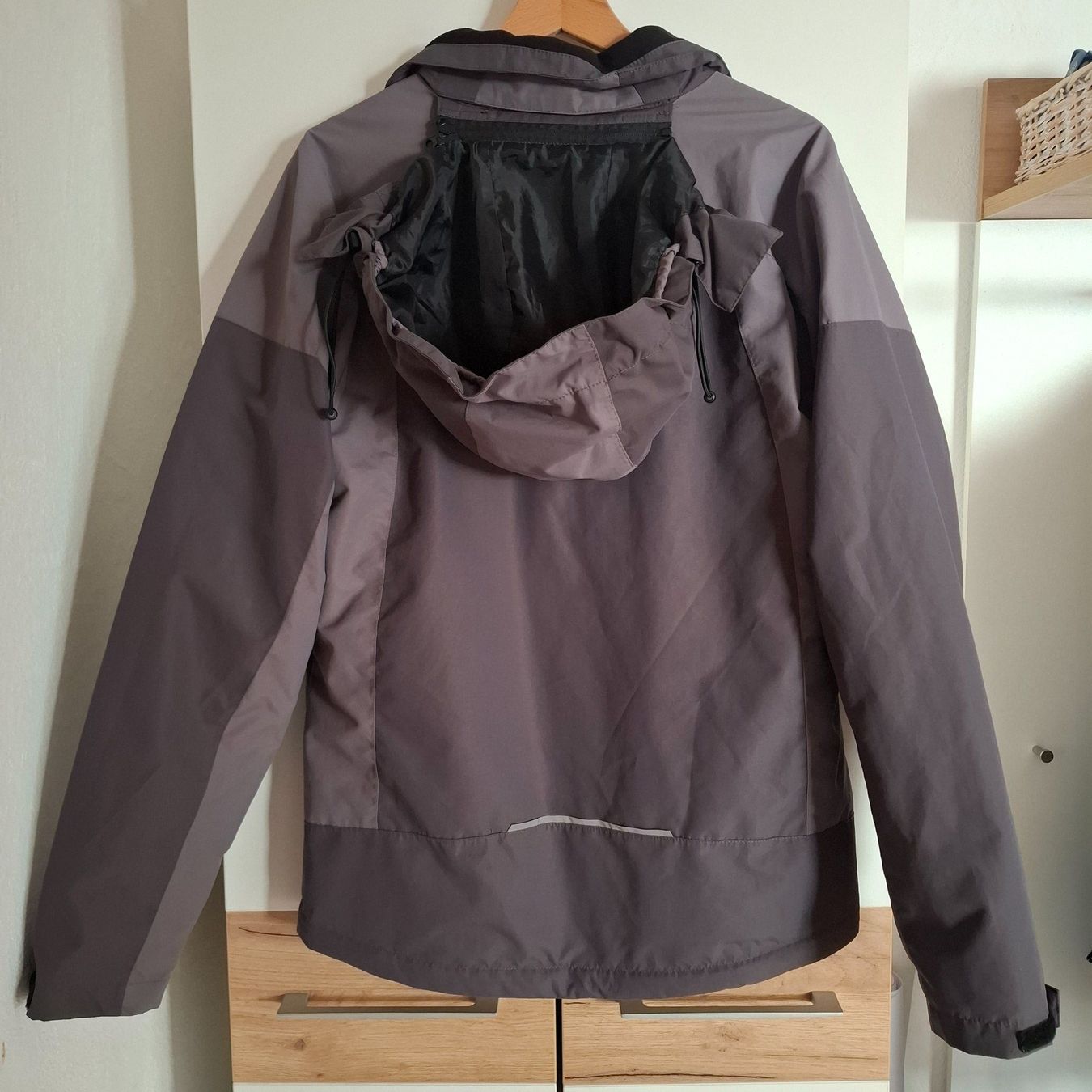 Giacche: Damen Regenjacke, grau, Gr. L – Usato da Sisseln AG venduto da Tropea4334 1