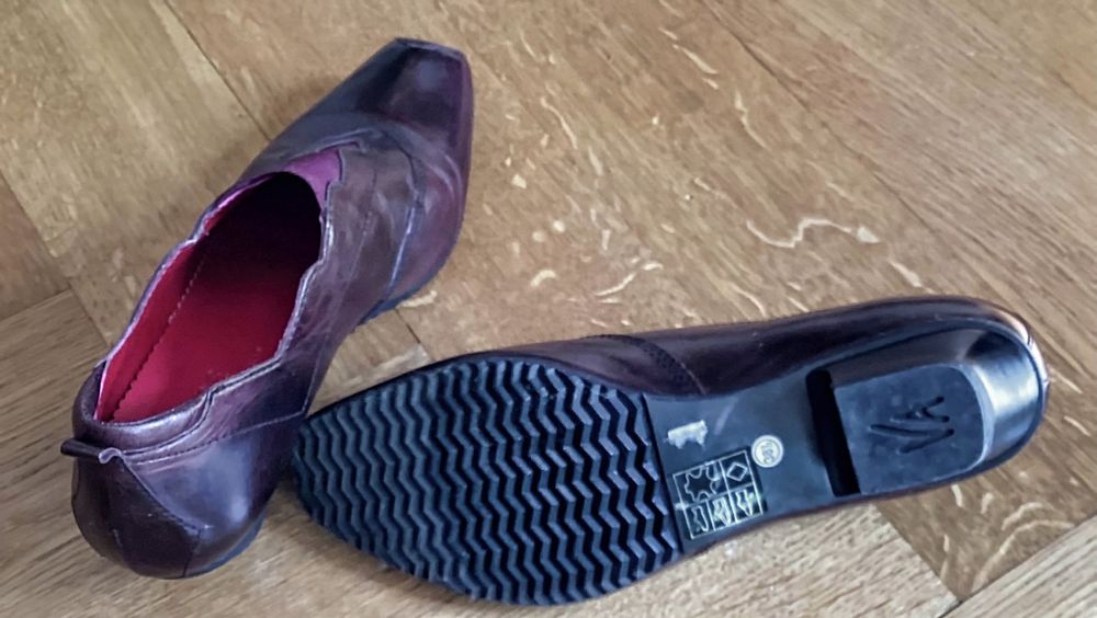 Vabene Schuhe weinrot, wenig getragen (Usato) a Langenthal per CHF