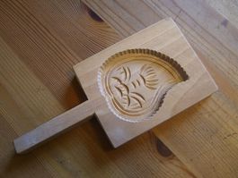 hübsches,handgeschnitztes Model/Hartholz