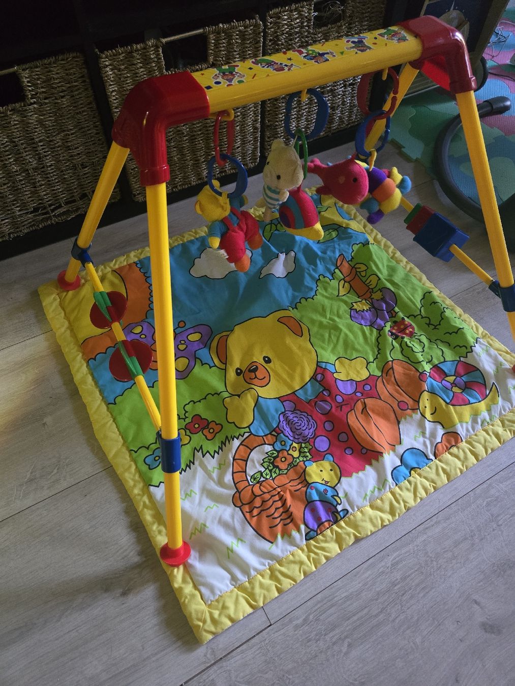 Tiro con l'arco: Tapis d'éveil bébé coloré – Usato da Founex venduto da Vivi.dressing 1