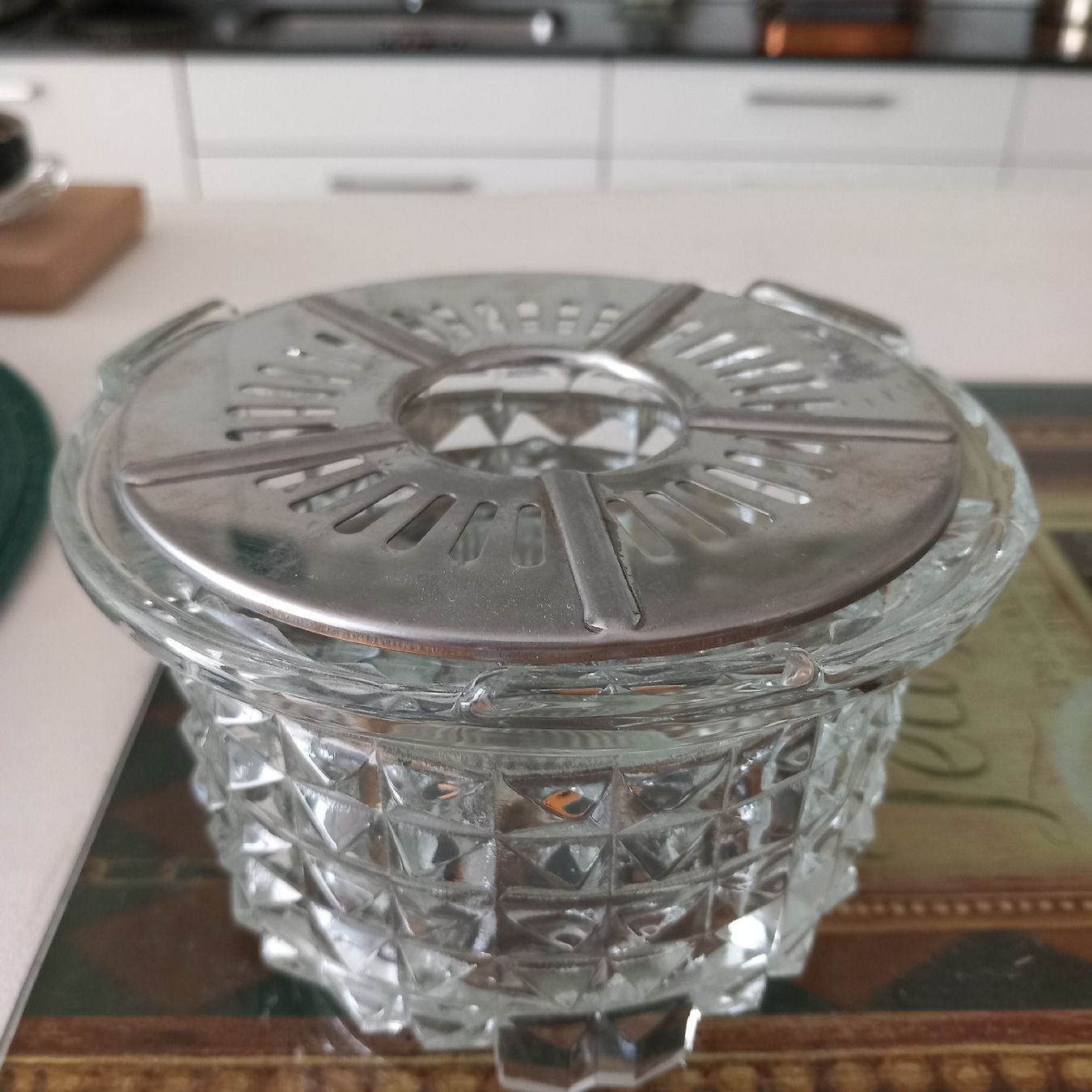 Bicchieri: Altes Stövchen / Vintage – Usato da Aegerten venduto da gismolini